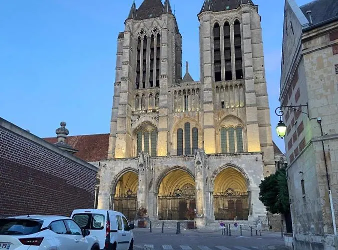 Agréable maison de ville hyper centre cathédrale