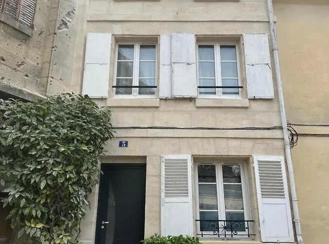 Agreable Maison De Ville Hyper Centre Cathedrale